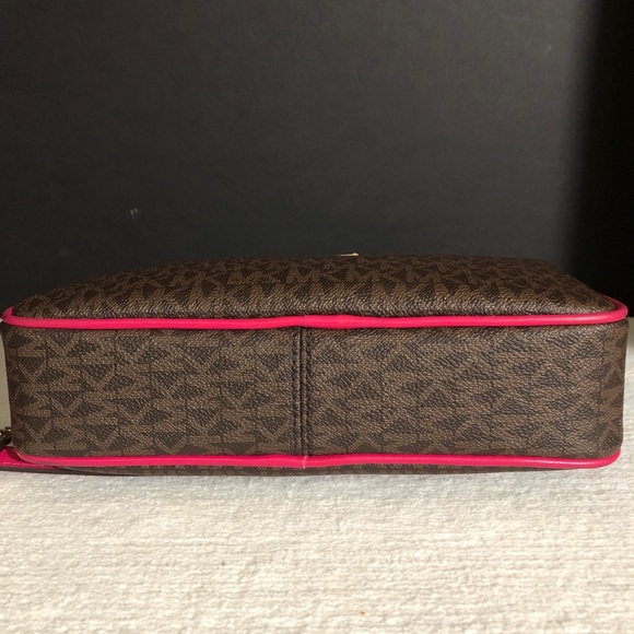 ⚠️Michael Kors Large Jet Set CrossBody ⚠️ - Picture 6 of 8